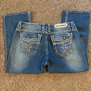 Rock revival “Kai” Capri
